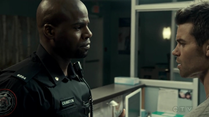 VampireDiariesWorld_dot_nl-SavingHope3x10-2378.jpg