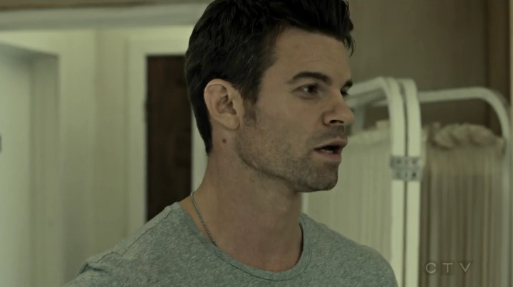 VampireDiariesWorld_dot_nl-SavingHope3x10-817.jpg