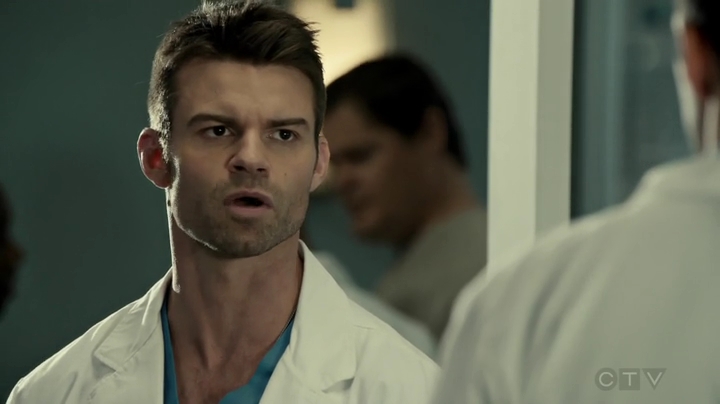 VampireDiariesWorld_dot_nl-SavingHope3x12-1055.jpg