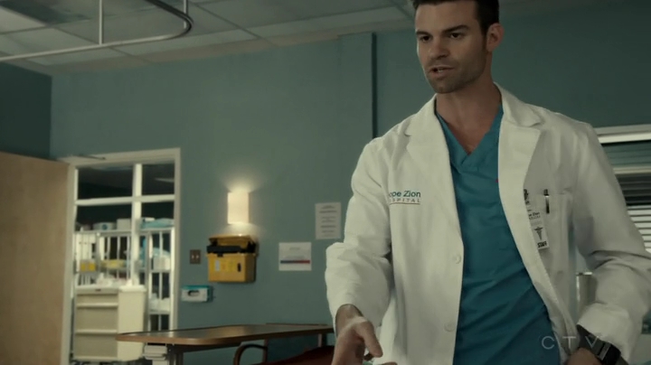 VampireDiariesWorld_dot_nl-SavingHope3x12-1260.jpg