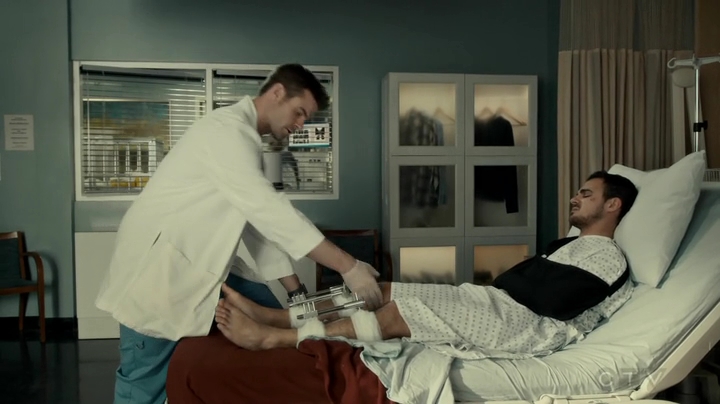 VampireDiariesWorld_dot_nl-SavingHope3x12-1426.jpg