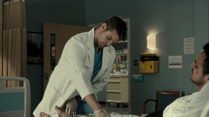 VampireDiariesWorld_dot_nl-SavingHope3x12-1429.jpg