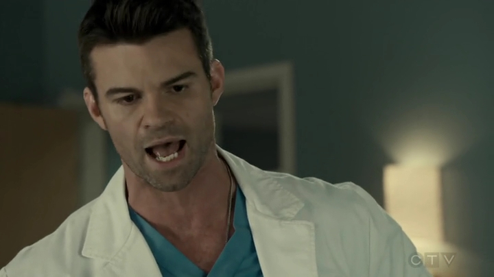 VampireDiariesWorld_dot_nl-SavingHope3x12-1455.jpg