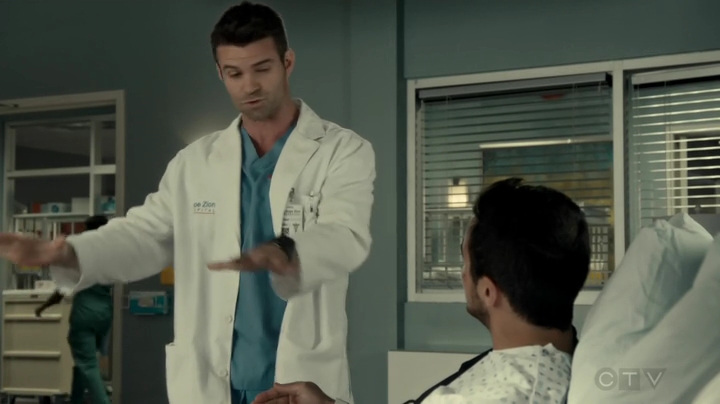 VampireDiariesWorld_dot_nl-SavingHope3x12-1462.jpg