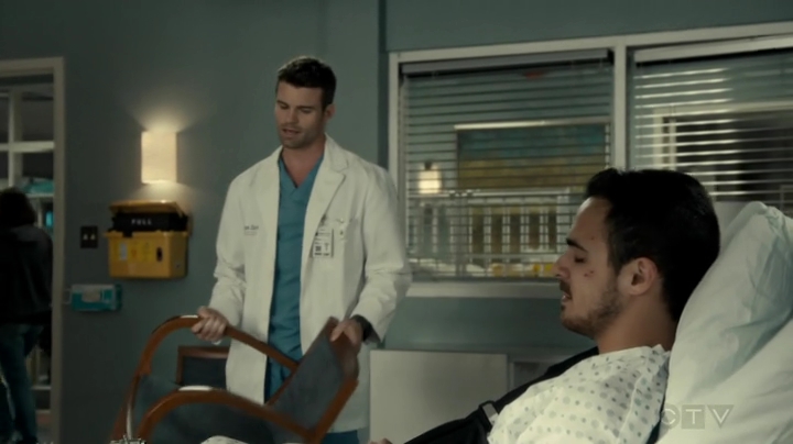 VampireDiariesWorld_dot_nl-SavingHope3x12-1481.jpg