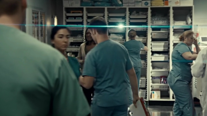 VampireDiariesWorld_dot_nl-SavingHope3x12-1943.jpg