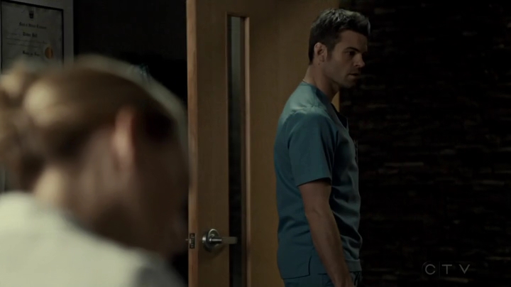 VampireDiariesWorld_dot_nl-SavingHope3x12-2326.jpg