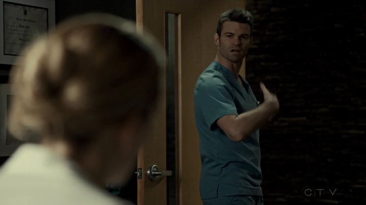 VampireDiariesWorld_dot_nl-SavingHope3x12-2341.jpg