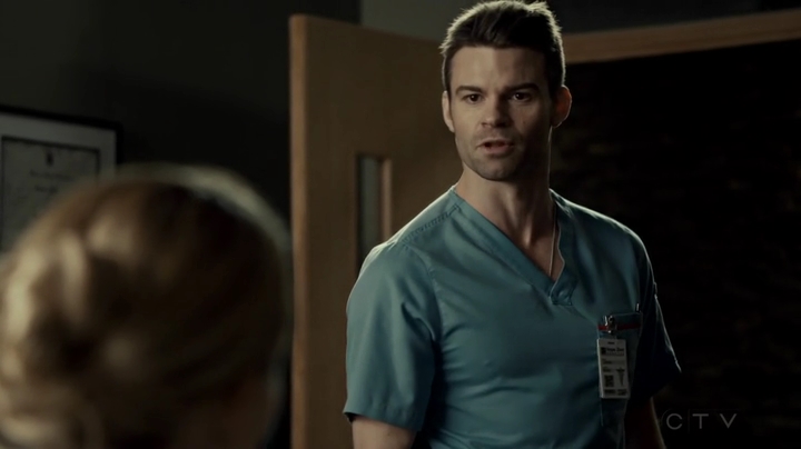 VampireDiariesWorld_dot_nl-SavingHope3x12-2357.jpg