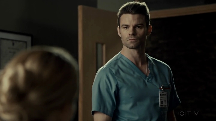 VampireDiariesWorld_dot_nl-SavingHope3x12-2362.jpg