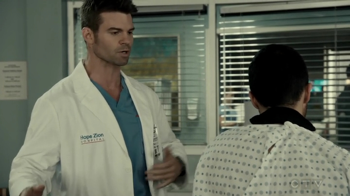 VampireDiariesWorld_dot_nl-SavingHope3x12-763.jpg