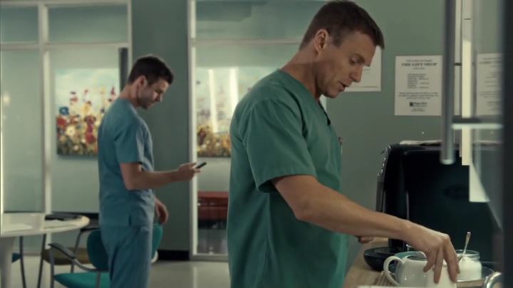 VampireDiariesWorld_dot_nl-SavingHope3x13-091.jpg