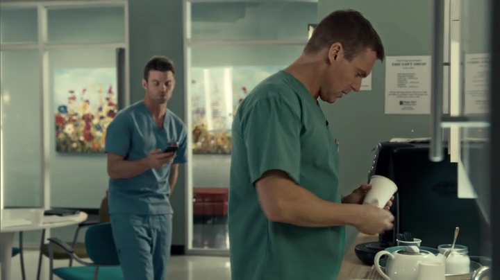 VampireDiariesWorld_dot_nl-SavingHope3x13-092.jpg