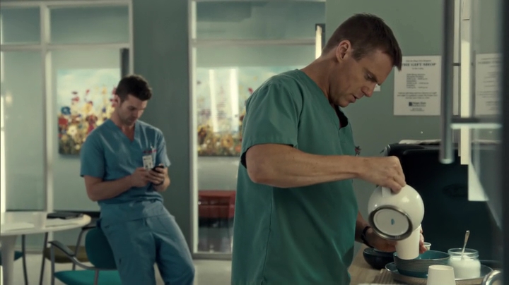 VampireDiariesWorld_dot_nl-SavingHope3x13-095.jpg