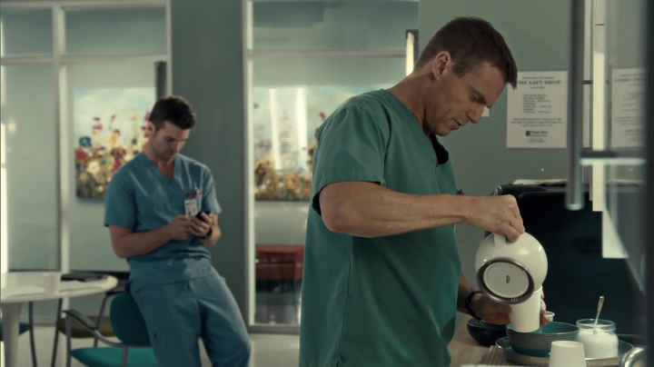 VampireDiariesWorld_dot_nl-SavingHope3x13-096.jpg