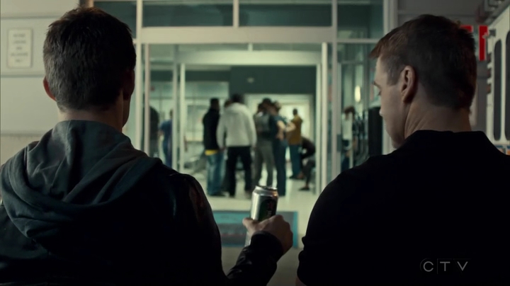 VampireDiariesWorld_dot_nl-SavingHope3x13-2414.jpg