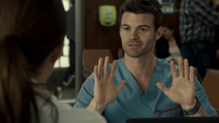 VampireDiariesWorld_dot_nl-SavingHope3x14-046.jpg