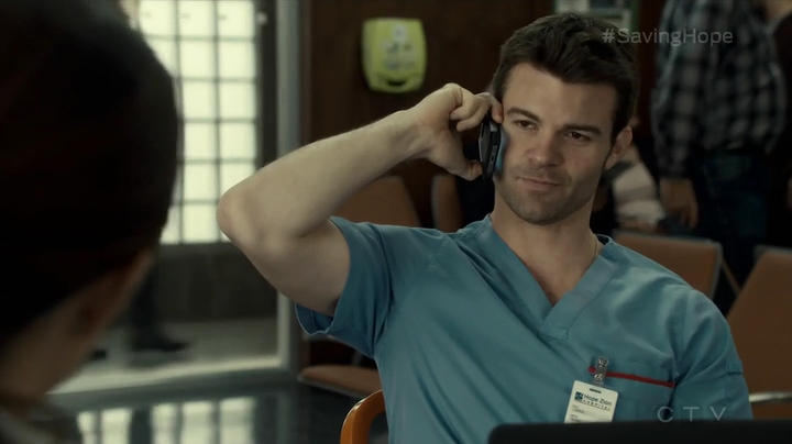 VampireDiariesWorld_dot_nl-SavingHope3x14-056.jpg