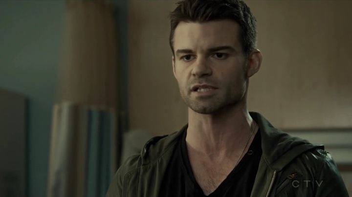VampireDiariesWorld_dot_nl-SavingHope3x14-1195.jpg