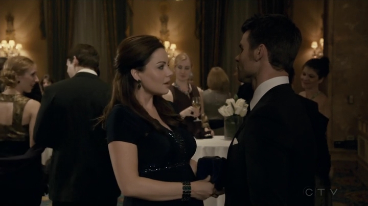 VampireDiariesWorld_dot_nl-SavingHope3x14-1613.jpg