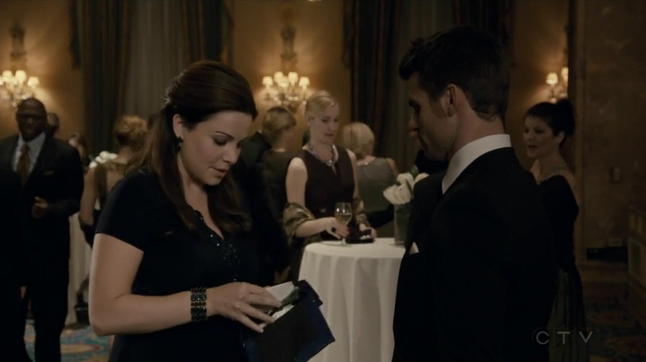 VampireDiariesWorld_dot_nl-SavingHope3x14-1615.jpg