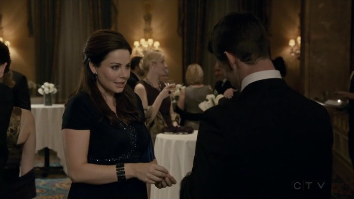 VampireDiariesWorld_dot_nl-SavingHope3x14-1620.jpg