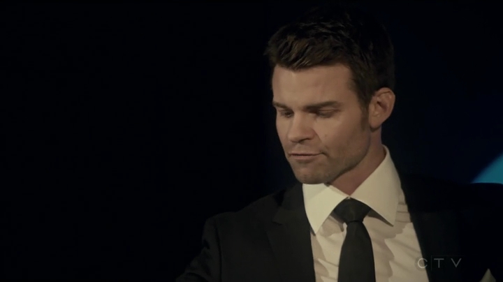 VampireDiariesWorld_dot_nl-SavingHope3x14-1939.jpg VampireDiariesWorld_dot_nl-SavingHope3x14-1939.jpg