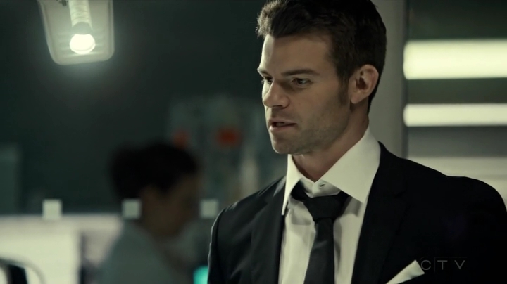 VampireDiariesWorld_dot_nl-SavingHope3x14-2349.jpg