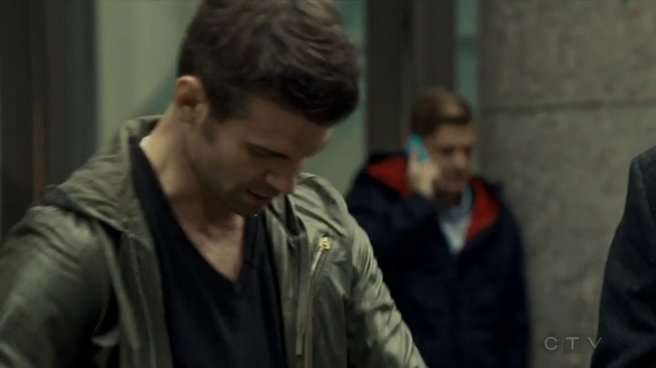 VampireDiariesWorld_dot_nl-SavingHope3x14-662.jpg