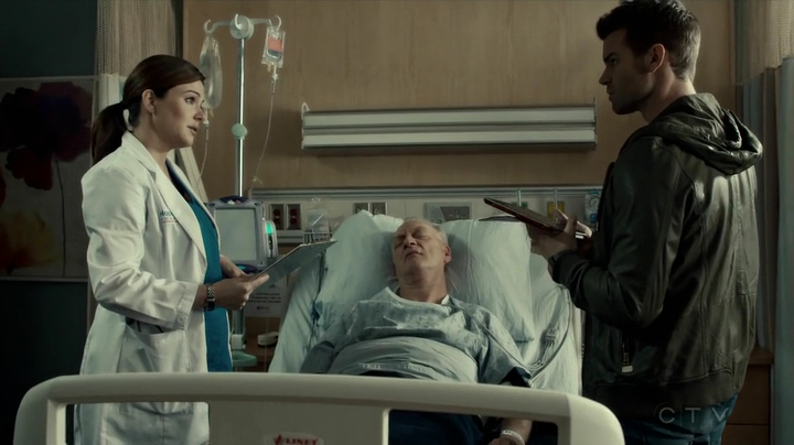 VampireDiariesWorld_dot_nl-SavingHope3x14-884.jpg
