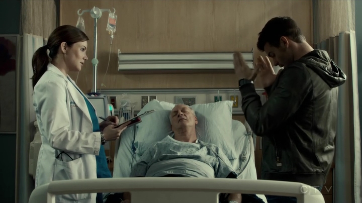 VampireDiariesWorld_dot_nl-SavingHope3x14-918.jpg