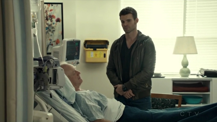 VampireDiariesWorld_dot_nl-SavingHope3x14-925.jpg
