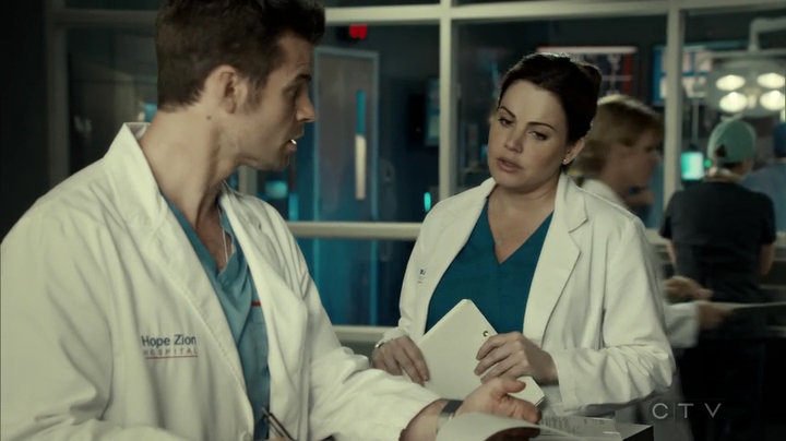 VampireDiariesWorld_dot_nl-SavingHope3x15-1036.jpg