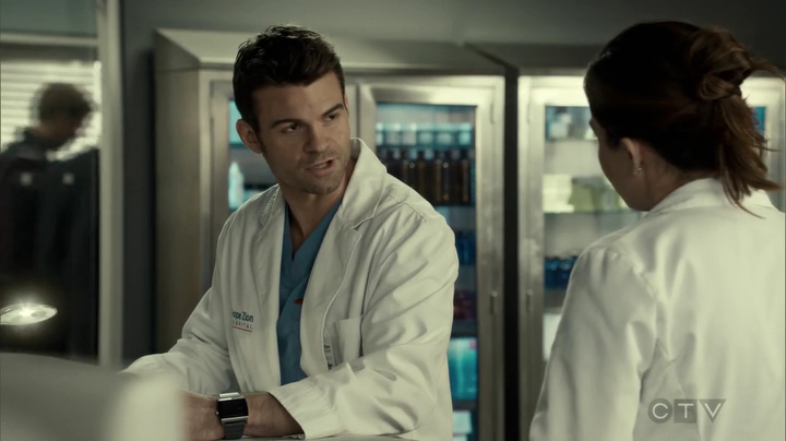 VampireDiariesWorld_dot_nl-SavingHope3x15-1040.jpg