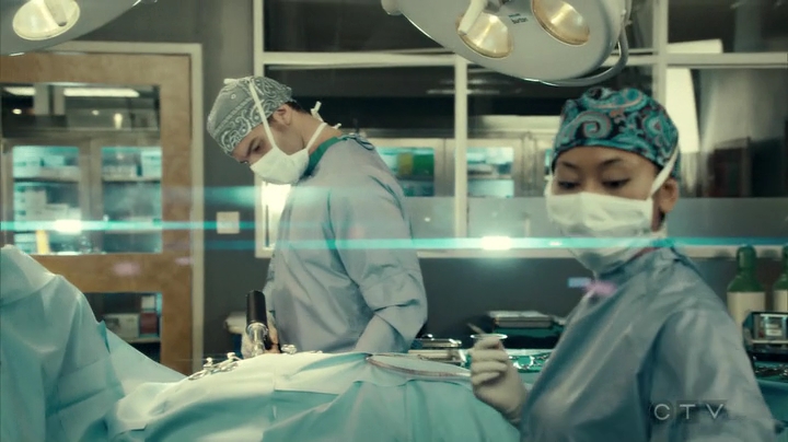 VampireDiariesWorld_dot_nl-SavingHope3x15-664.jpg