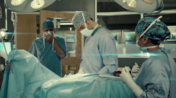 VampireDiariesWorld_dot_nl-SavingHope3x15-678.jpg