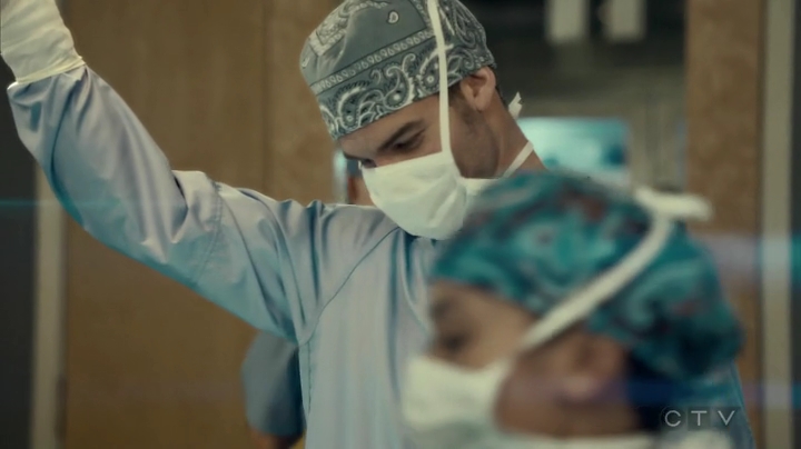 VampireDiariesWorld_dot_nl-SavingHope3x15-721.jpg