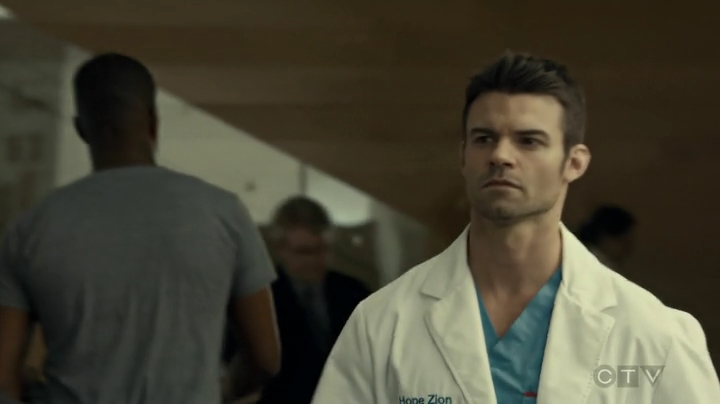 VampireDiariesWorld_dot_nl-SavingHope3x16-1015.jpg