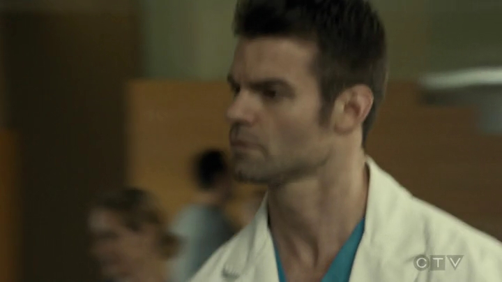 VampireDiariesWorld_dot_nl-SavingHope3x16-1017.jpg