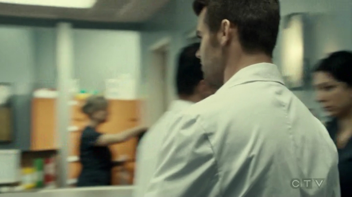VampireDiariesWorld_dot_nl-SavingHope3x16-1641.jpg