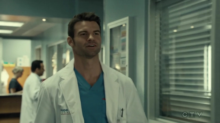 VampireDiariesWorld_dot_nl-SavingHope3x16-1654.jpg