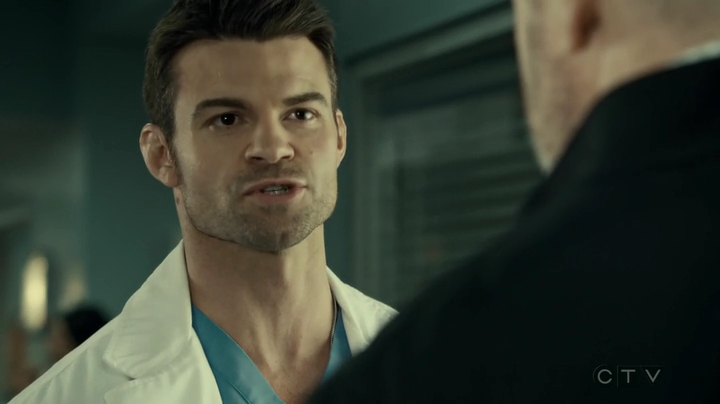 VampireDiariesWorld_dot_nl-SavingHope3x16-1671.jpg