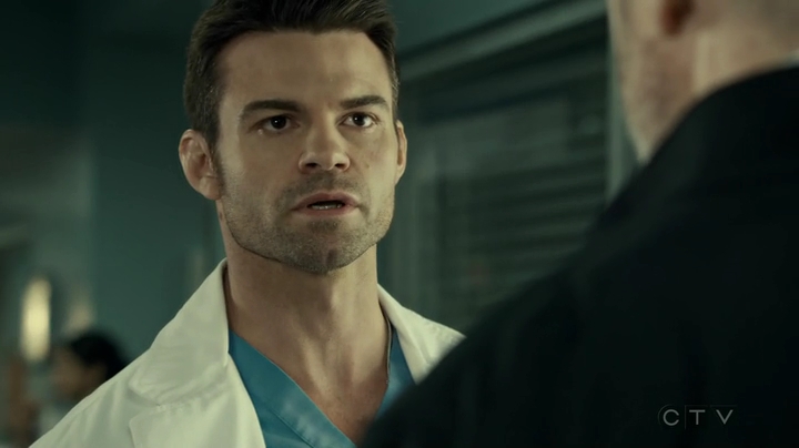 VampireDiariesWorld_dot_nl-SavingHope3x16-1691.jpg
