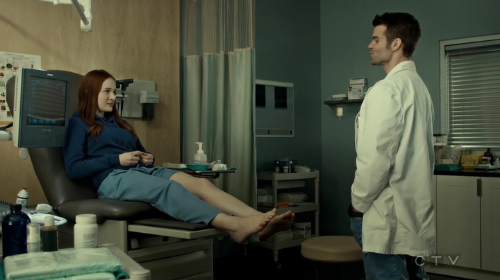 VampireDiariesWorld_dot_nl-SavingHope3x16-1740.jpg