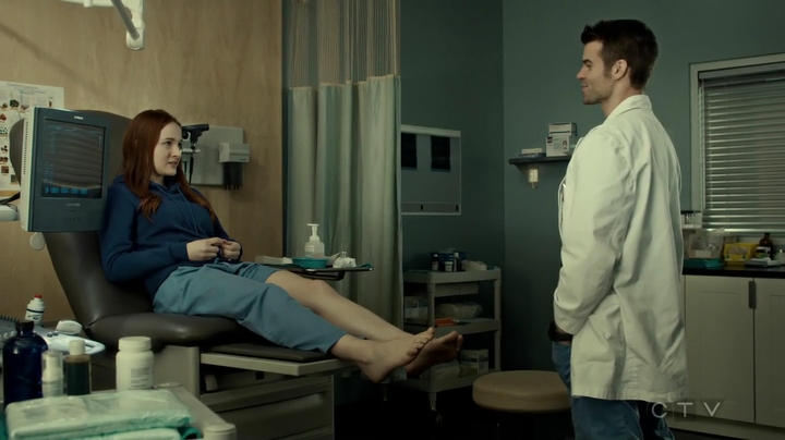 VampireDiariesWorld_dot_nl-SavingHope3x16-1741.jpg