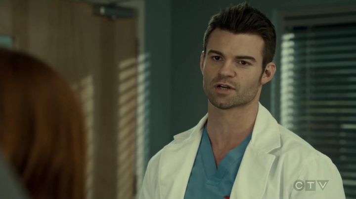 VampireDiariesWorld_dot_nl-SavingHope3x16-1746.jpg