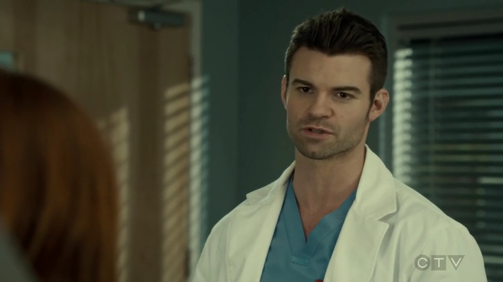 VampireDiariesWorld_dot_nl-SavingHope3x16-1748.jpg