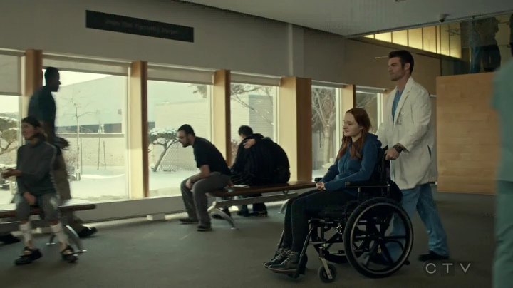 VampireDiariesWorld_dot_nl-SavingHope3x16-2115.jpg