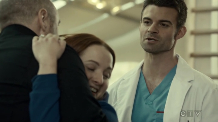 VampireDiariesWorld_dot_nl-SavingHope3x16-2187.jpg