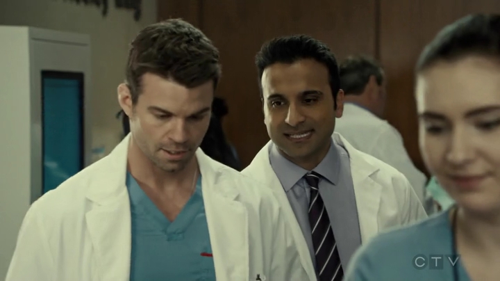 VampireDiariesWorld_dot_nl-SavingHope3x16-318.jpg